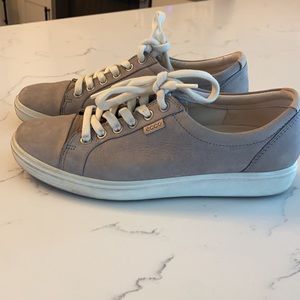 Ecco LaceUp Soft Sneaker
